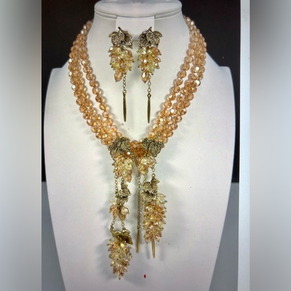 Heidi Daus” Champagne 🍾Taste” Elegant Gold Leaf Set